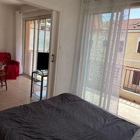 Studio A Sanary-Sur-Mer Avec Balcon A 200M Du Port Exterior foto
