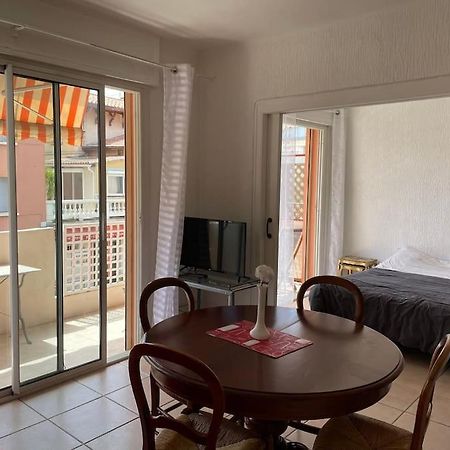 Studio A Sanary-Sur-Mer Avec Balcon A 200M Du Port Exterior foto
